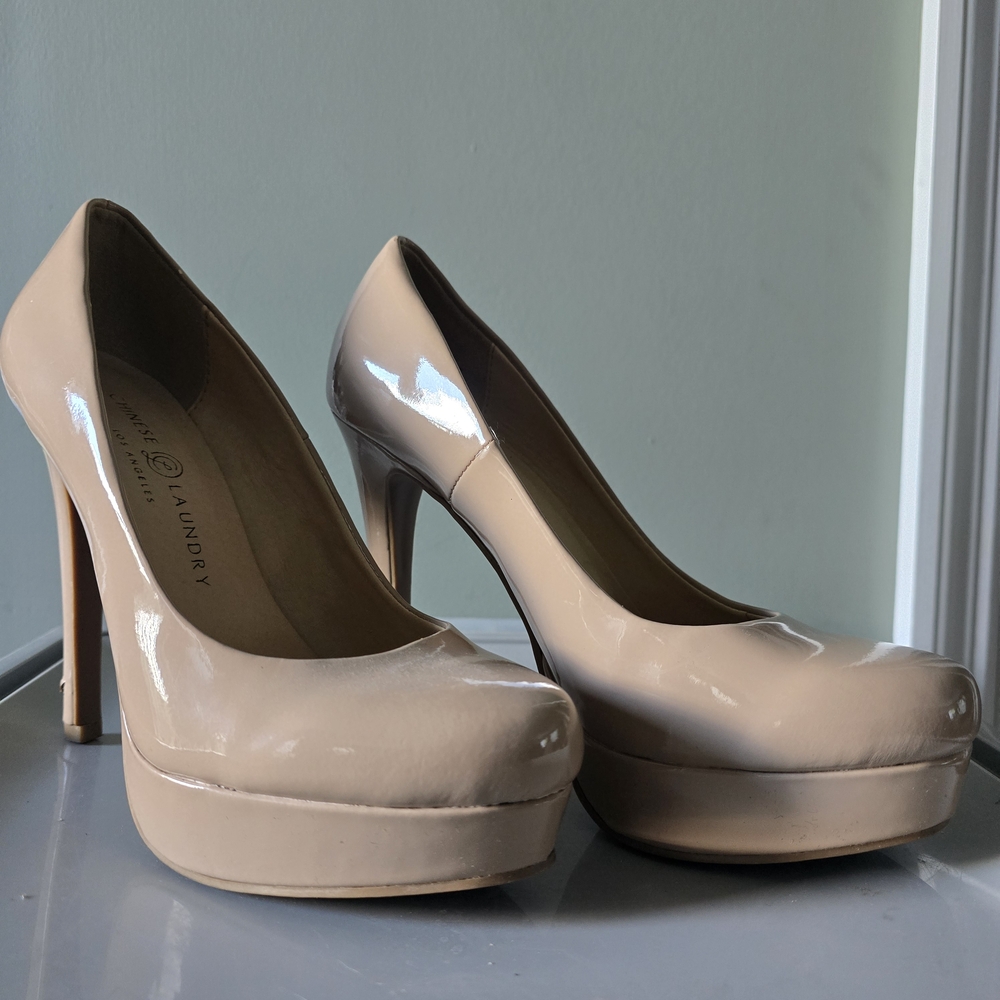 Chinese Laundry Patent Beige Platform Pumps, Size 7